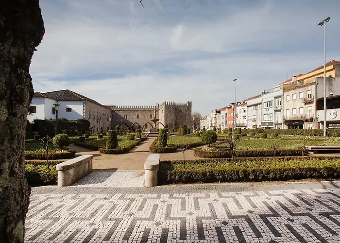 Barbara's House - Minho's Guest *